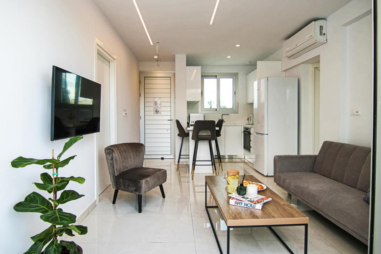 Phaedrus Living - Seaside Executive Flat Harbour 208 Paphos Exterior foto