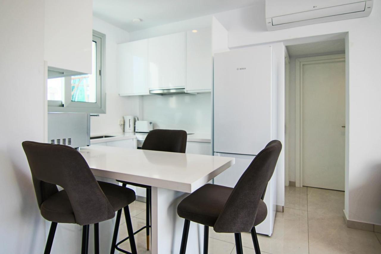 Phaedrus Living - Seaside Executive Flat Harbour 208 Paphos Exterior foto