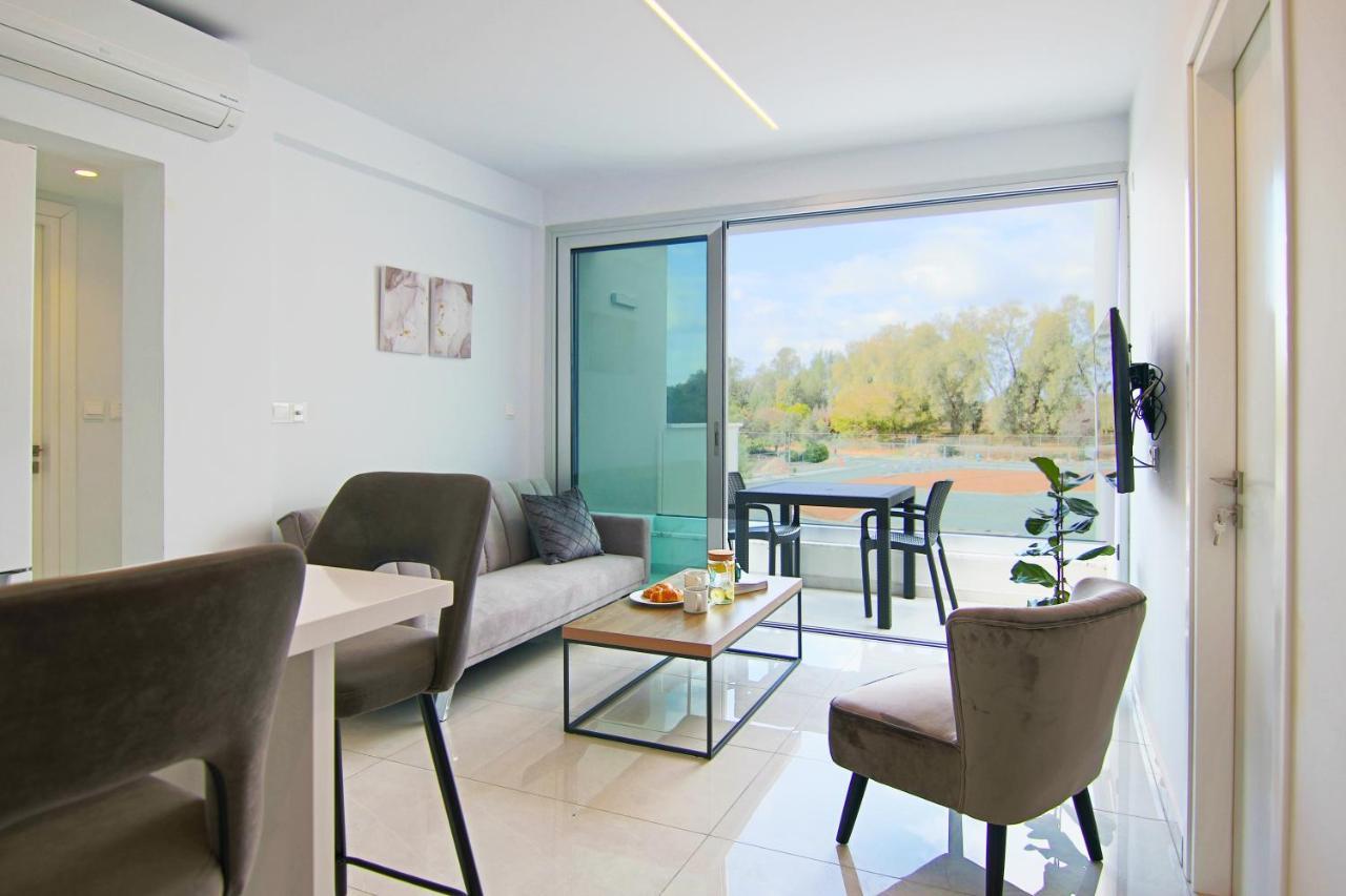 Phaedrus Living - Seaside Executive Flat Harbour 208 Paphos Exterior foto