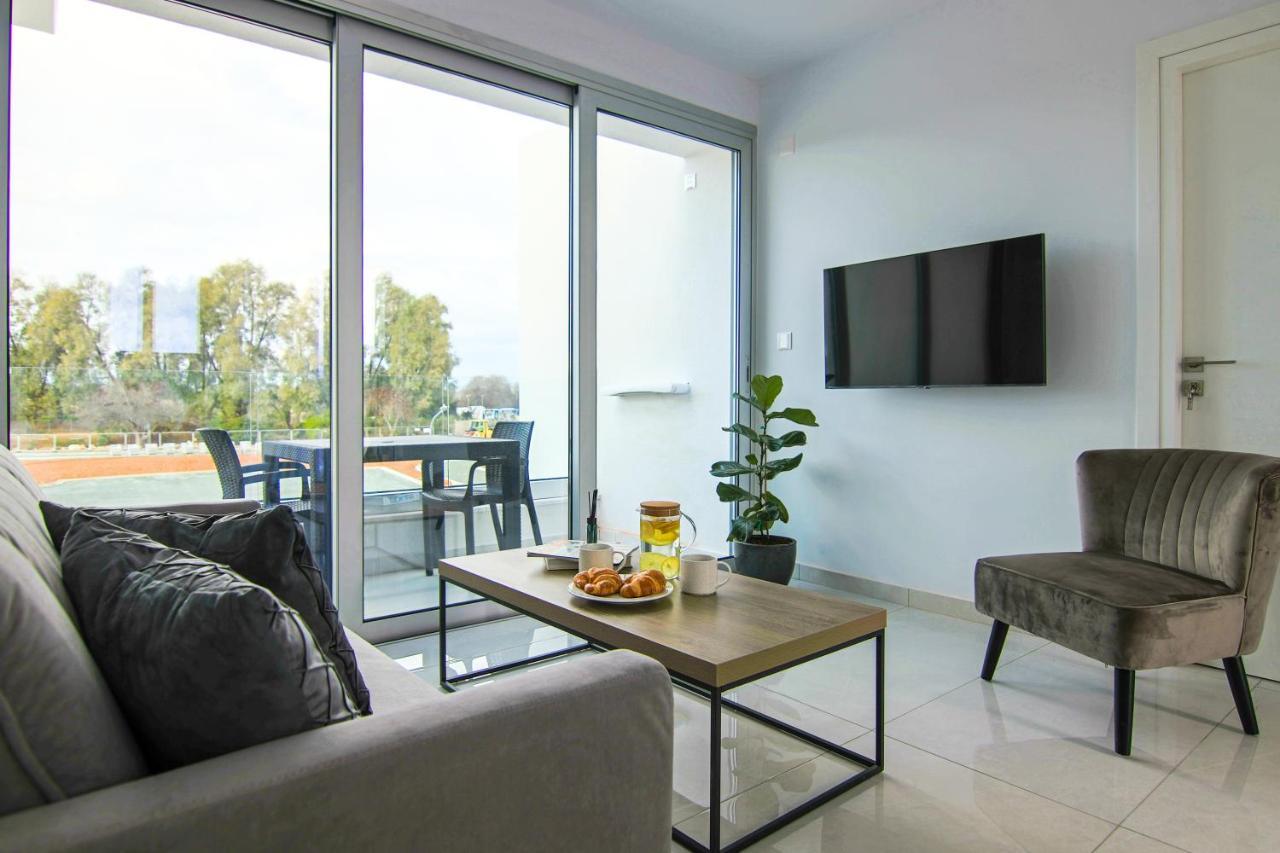 Phaedrus Living - Seaside Executive Flat Harbour 208 Paphos Exterior foto
